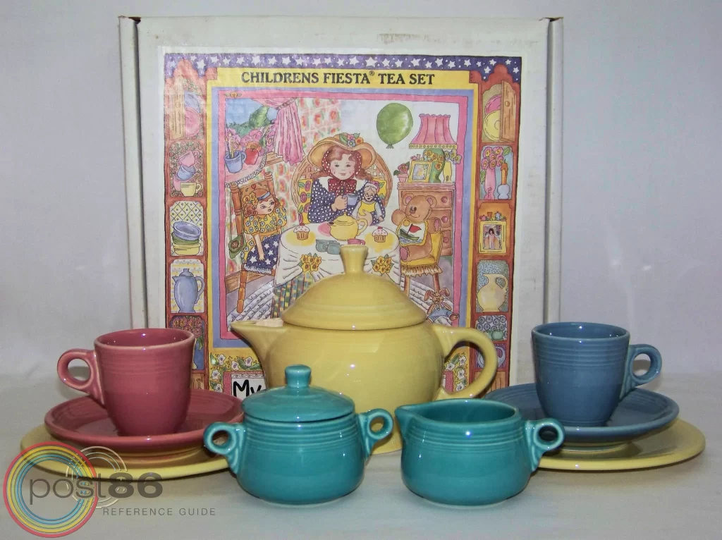 Yellow Child's Tea Set with Original Boxing - Post 86 Reference Guide