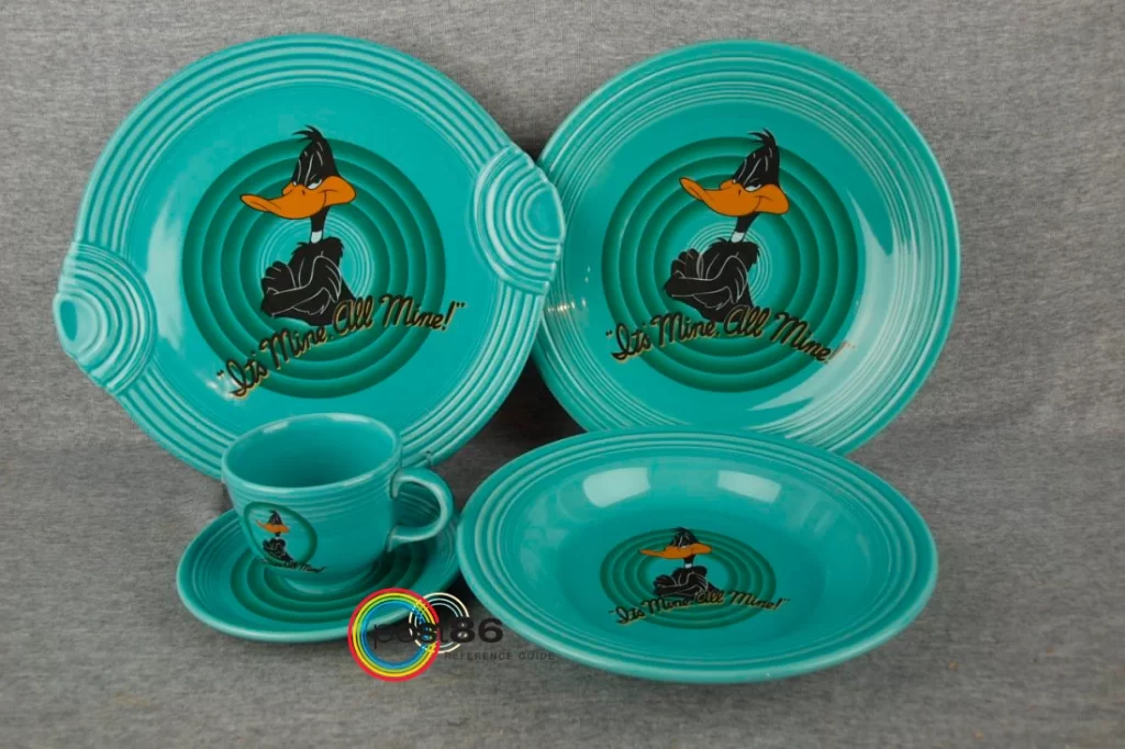 Looney Tunes Daffy Duck - Photo Courtesy of Strawser Auction - Post 86 Reference Guide