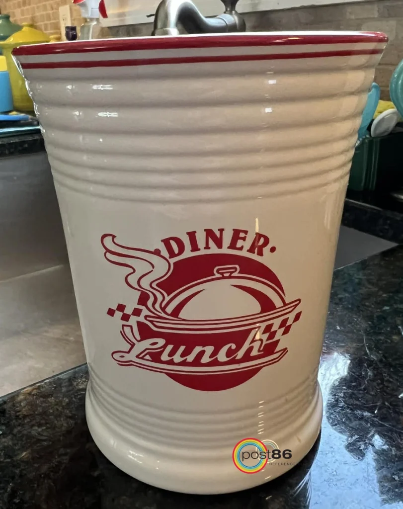 Scarlet Diner Collection Lunch Design - Photo Courtesy of Kate Fierke - Post 86 Reference Guide